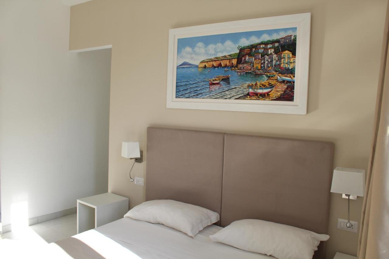 Villa Emanuel White Sorrento Exterior photo
